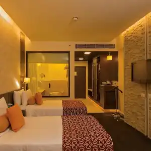 5 BY OYO Metropolitan - 41