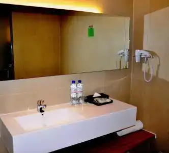 Grand Zuri Malioboro Yogyakarta - 8