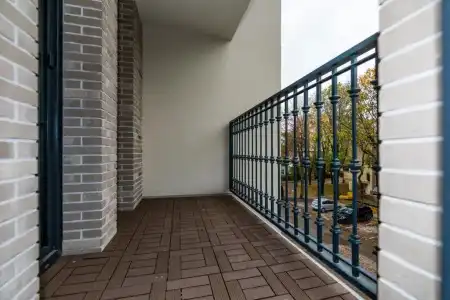 Amsterdam Plaza - 34