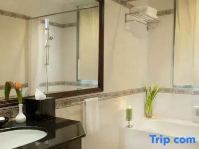 Diamond Westlake Suites - 111