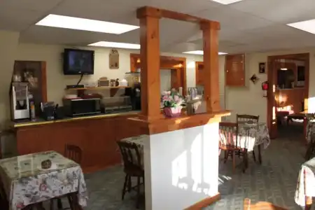 Four Winds Country Motel - 11