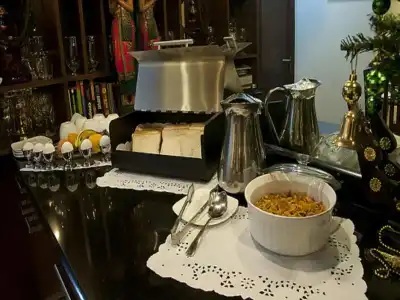 Red Maple Bed and Breakfast - 11