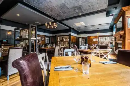 Brewers Inn - 19