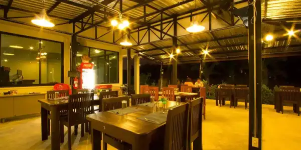 The Rise Resort - 16