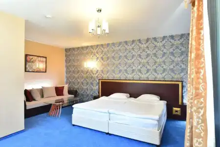 Elegance - 47