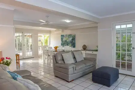 Coral Beach Noosa Resort - 61