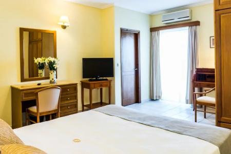 Andreolas Luxury Suites - 82