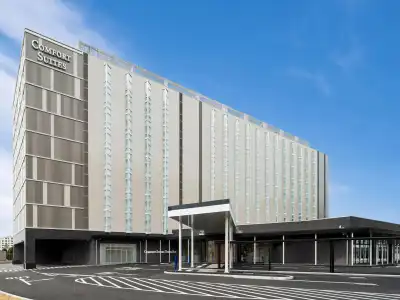 Comfort Suites Tokyo Bay - 0