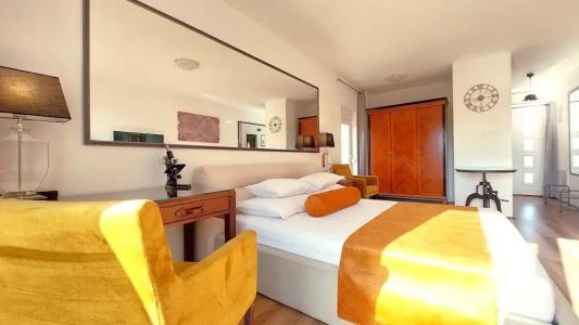 Refresh Boutique Apartments - 126