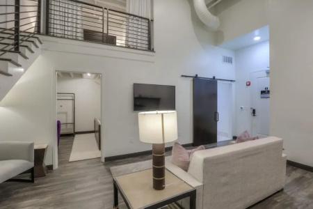 Studio 154 Luxury - 159