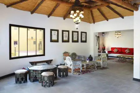 Al Hamra Residences Apartment - 15