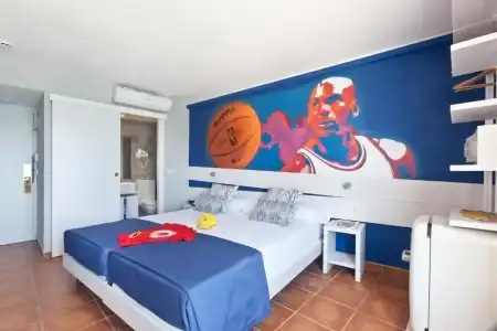 Ryans La Marina - 89