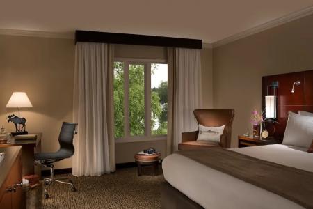 The Lakefront Anchorage - 38