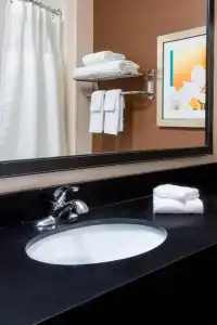 Fairfield Inn & Suites Lincoln - 19