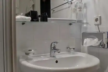 Vozdvyzhensky Boutique-Hotel - 54