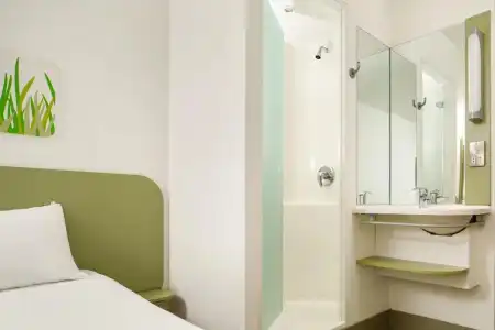ibis budget Cardiff Centre - 35