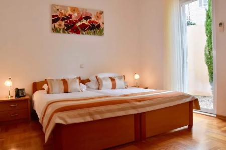 Apartment 3 Beaches With Free Parking - 303