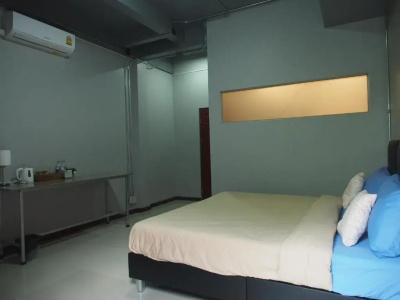 Sriyanar Place - 12