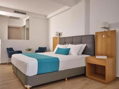 Cavo Orient Beach & Suites - 33