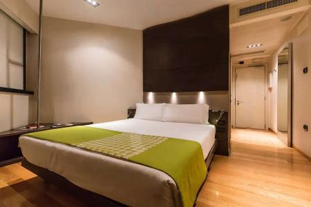 Best Western Plus The Hub - 42