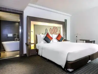 Hilton Garden Inn Bangkok Silom - 3