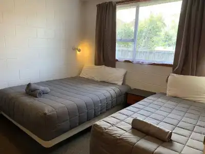 Cumberland Motel - 35