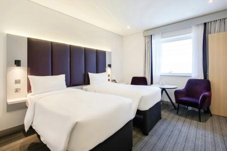 Premier Inn Dubai International Airport - 33