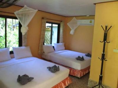 Khao Sok Island Resort and Spa - 41