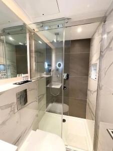 Merit Kensington - 127