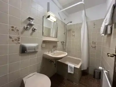 Garni Geisler - 20