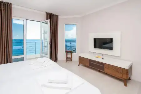 Open Sea Luxury Apartments - 51
