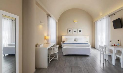 Acroterra Rosa Luxury Suites & Spa - 38