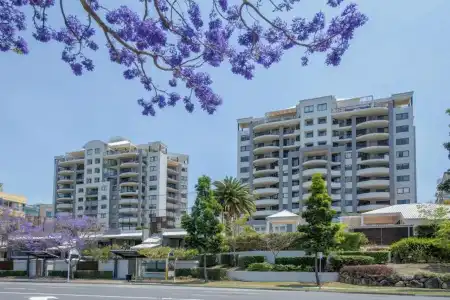 The Oasis Apartments - 10