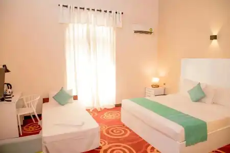 Sea Horse and Spa - 19