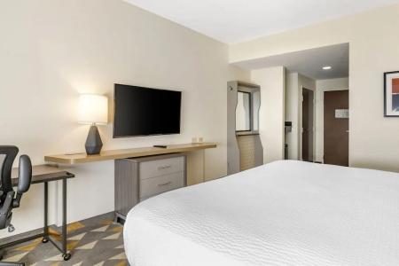 Holiday Inn Louisville Airport South by IHG - 60