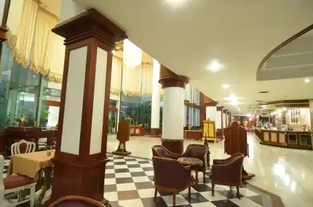 Welcome Plaza - 43