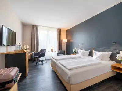 Plaza Inn Heidehof - 98