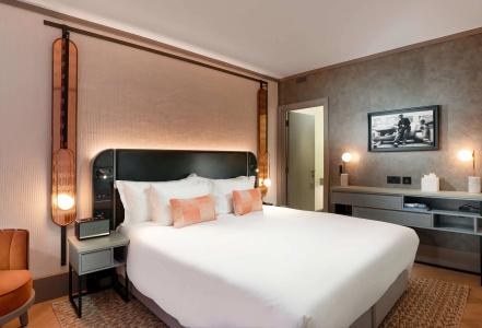 Hart Shoreditch London, Curio Collection by Hilton - 4