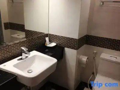 August Suites - 103
