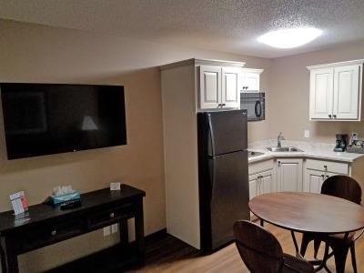 Americas Best Value Inn and Suites Bismarck - 33