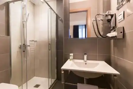 Hôtel Nice Azur Riviera - 46