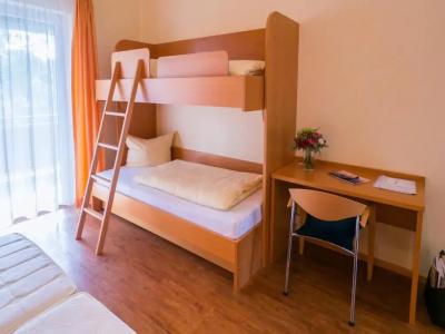 Löwen Garni - B&B - 18