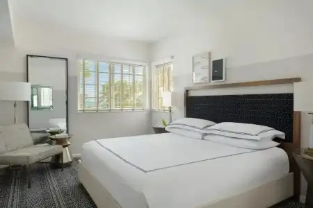 Kimpton Surfcomber by IHG - 52