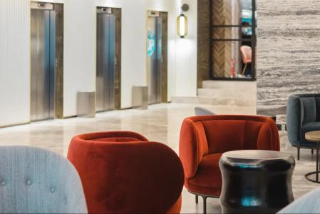 Catalonia Boulevard - 1