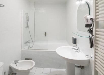 6 Continents Apartments by Adrez Living - 23