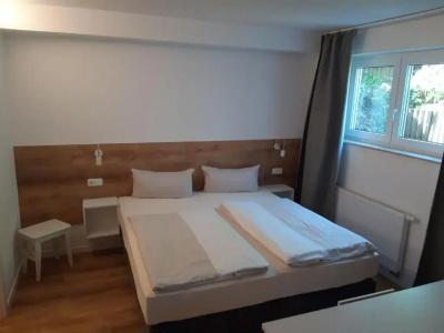 Weinert - 36
