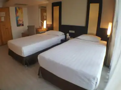 Gold Orchid Bangkok - 6