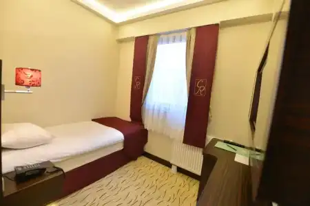 Golden Siyav - 27