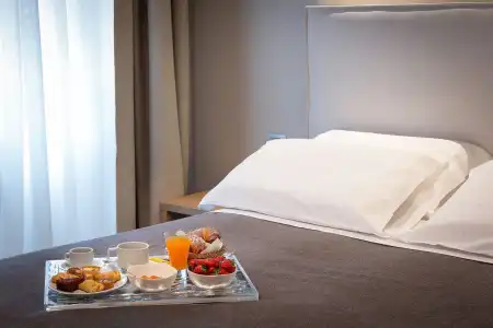 HNN Luxury Suites - 4