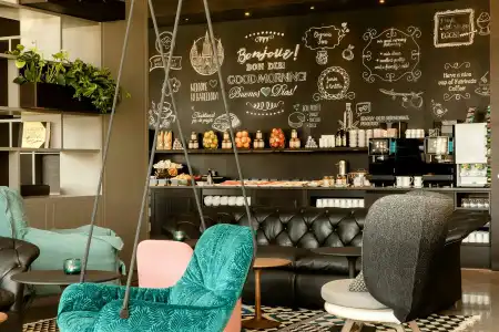 Motel One Barcelona - Ciutadella - 20